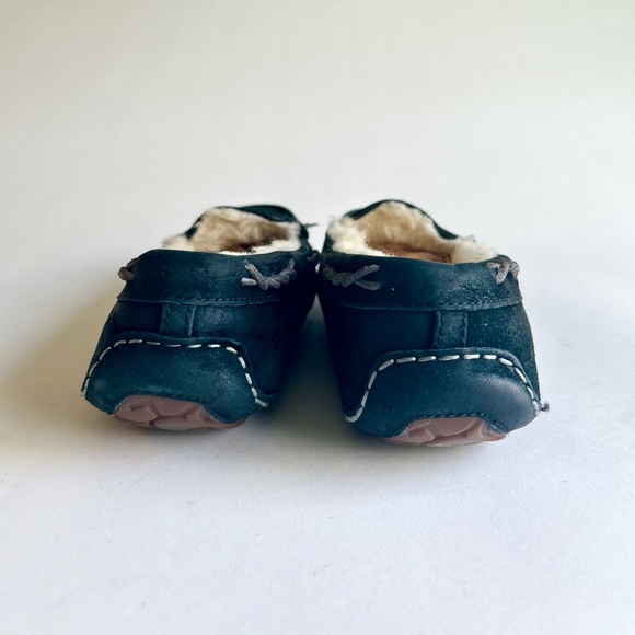 UGG Black Suede Faux Fur Lining Rubber Outsole Driver Moccasin Loafers size 7 - Picture 11 of 12